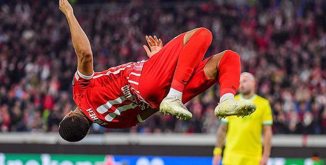 里昂发布备战花絮，关键时刻造点机会，欧超杯任务艰巨，赛程密集仍需轮换