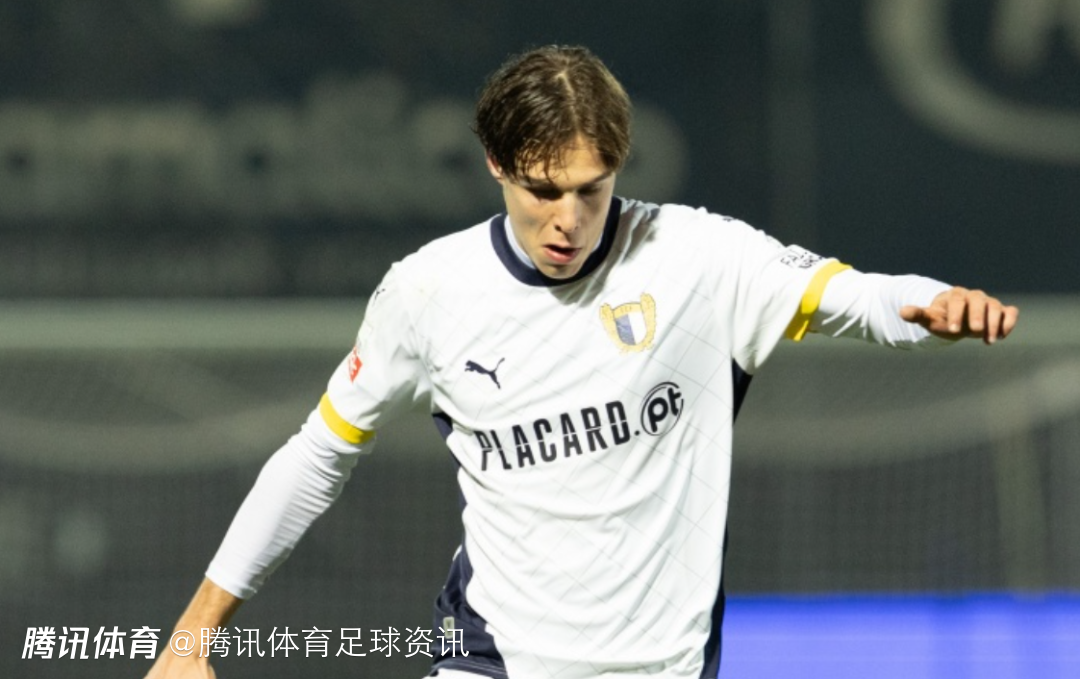 拜仁慕尼黑训练开放日，窗口期刷新队史纪录引欢呼，葡超在即，纪律约束更严格